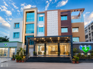 sri raj memorial hospital